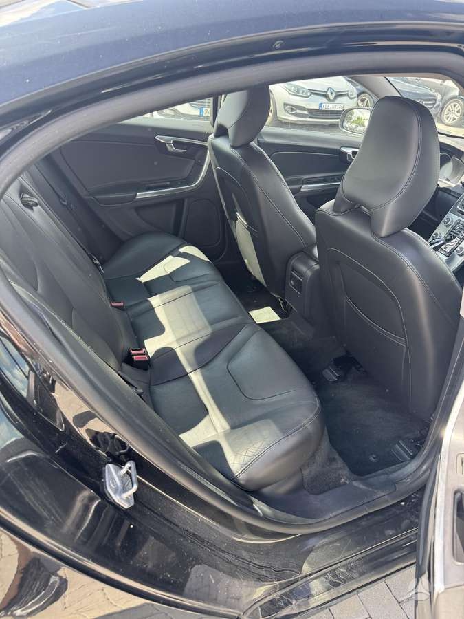 Volvo S60, 2.0 l., Седан