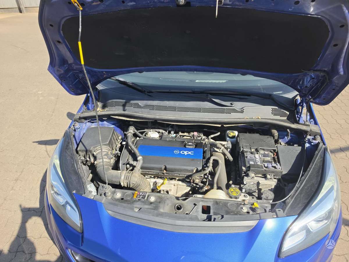Opel Corsa, 1.6 l., hatchback
