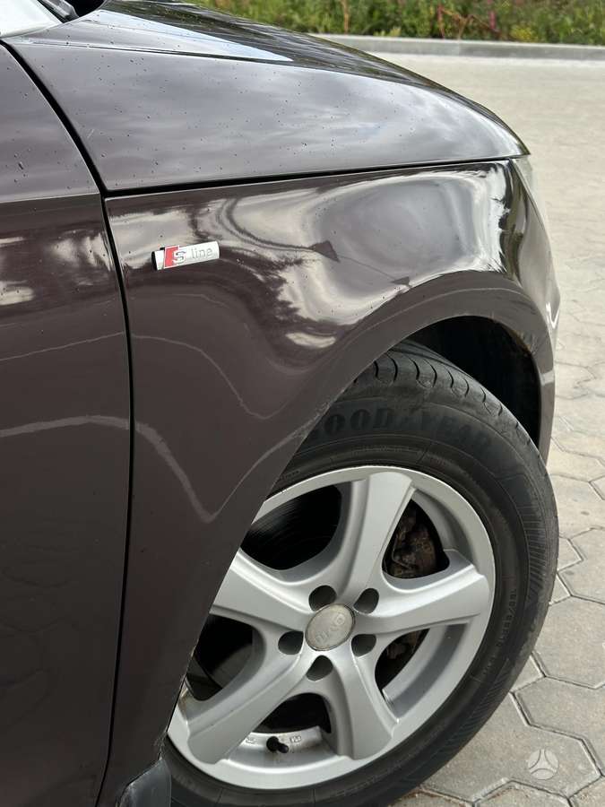 Audi A1, 1.6 l., hečbekas