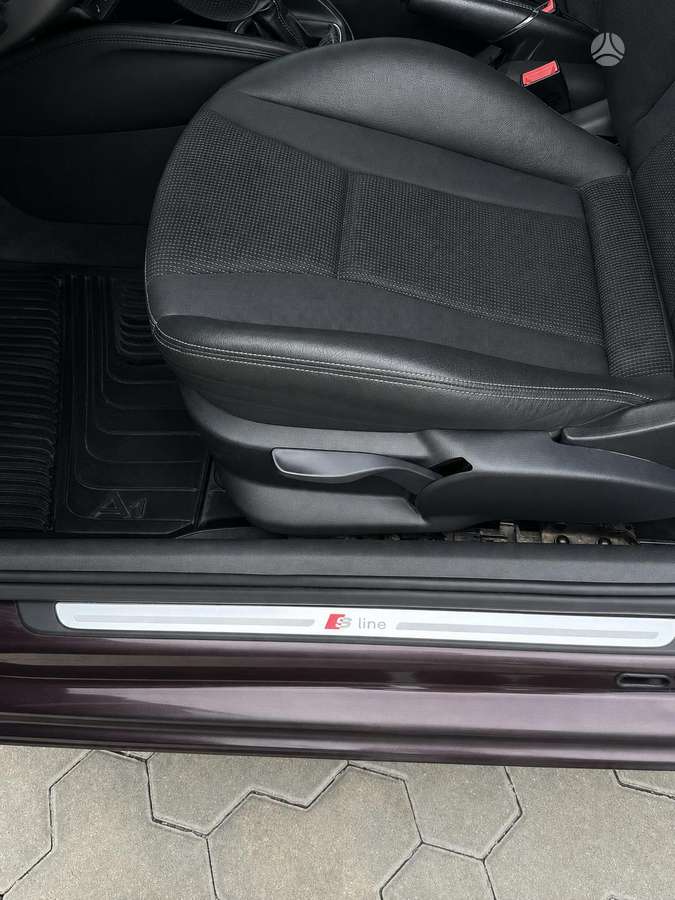 Audi A1, 1.6 l., hečbekas