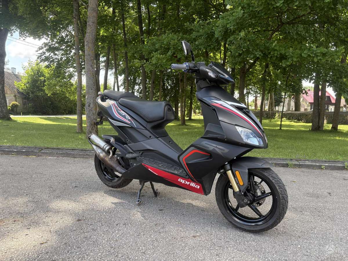 Aprilia SR, scooters / mopeds