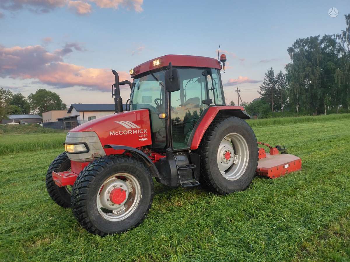 Case McCormick CX95, traktoriai