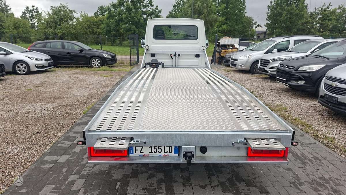Iveco Daily, 2.3 l., cargo van