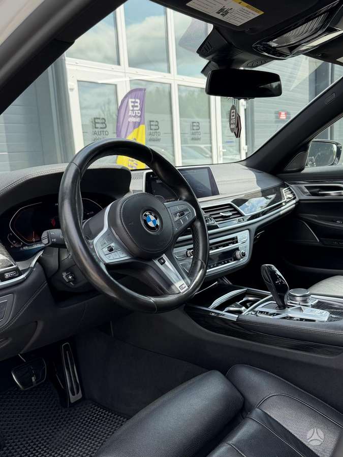 BMW 740, 3.0 l., Седан