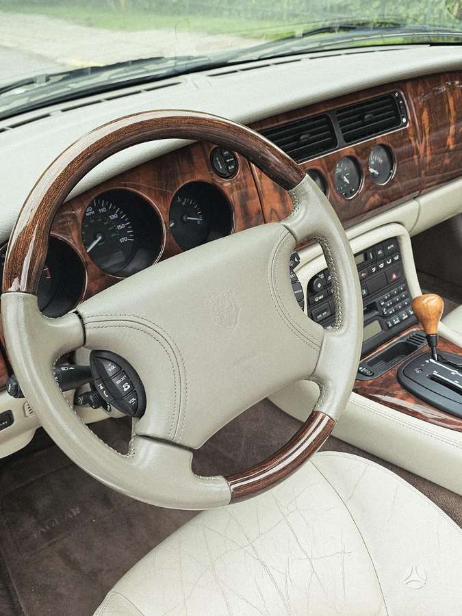 Jaguar XK8, 4.0 l., Кабриолет