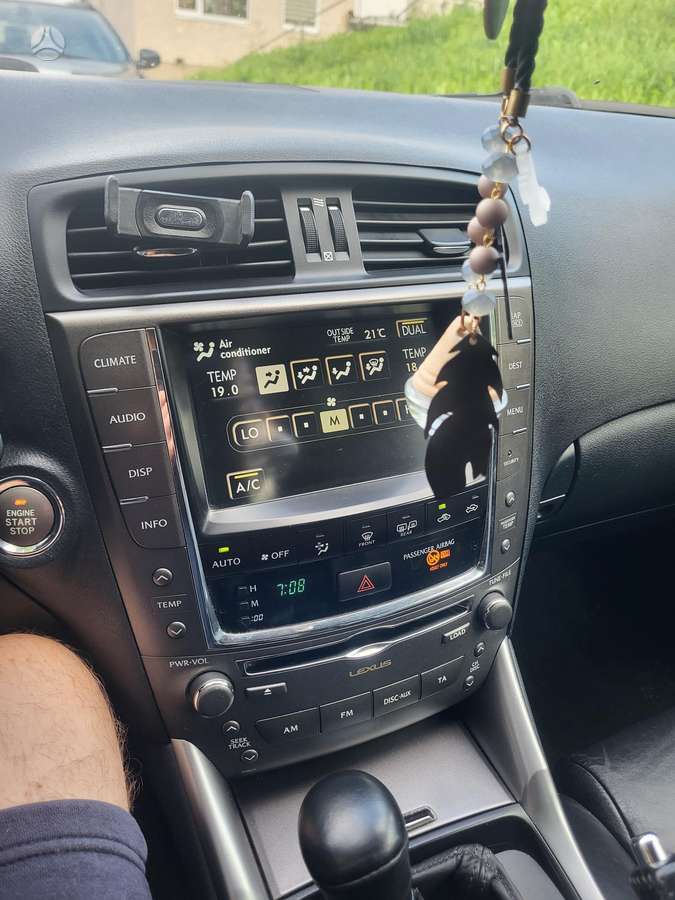 Lexus IS 220, 2.2 l., Седан