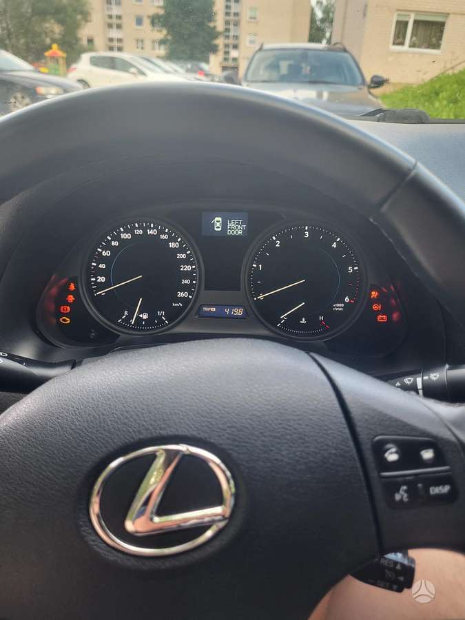 Lexus IS 220, 2.2 l., Седан
