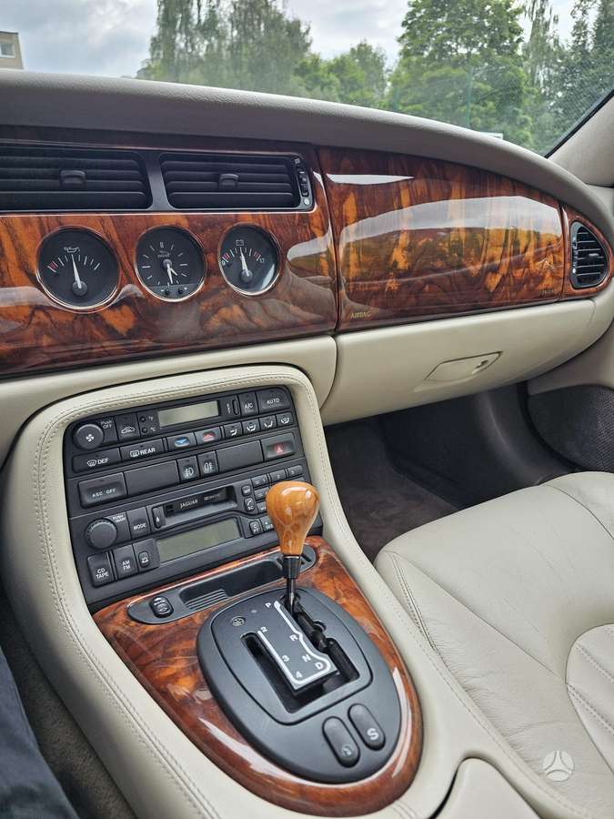 Jaguar XK8, 4.0 l., Кабриолет