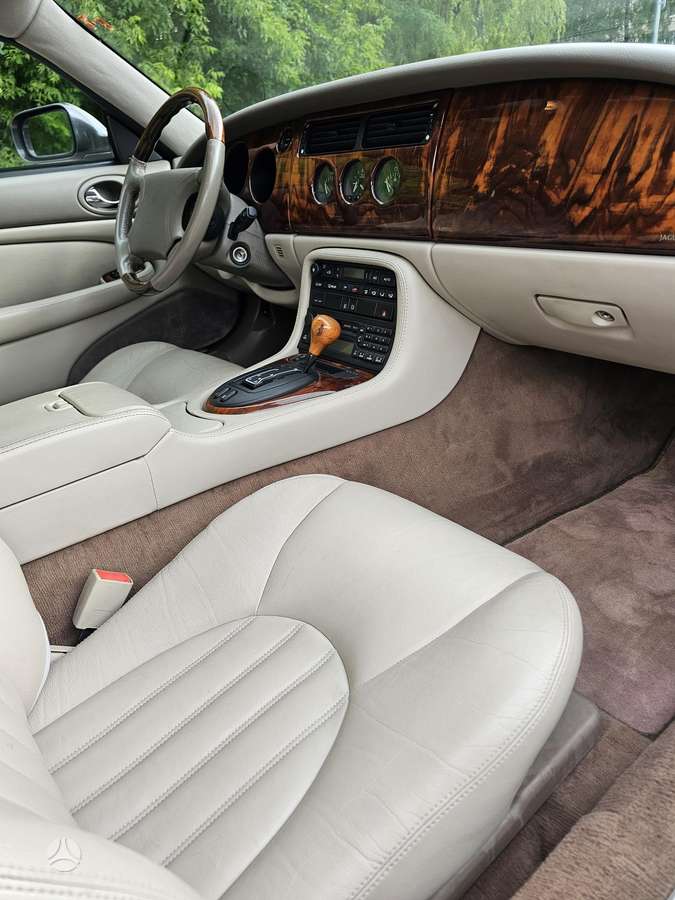 Jaguar XK8, 4.0 l., Кабриолет