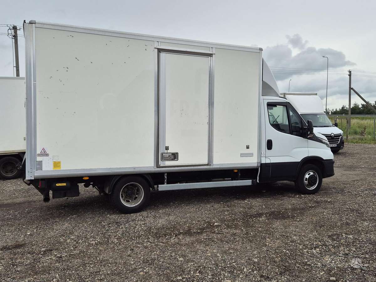 Iveco Daily, 2.3 l., cargo van