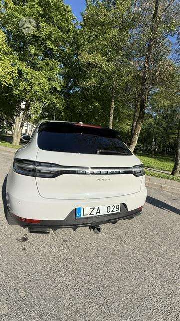 Porsche Macan - 4