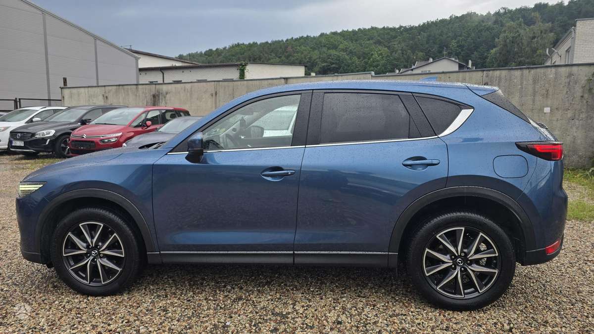 Mazda CX-5, 2.2 l., off-road / crossover