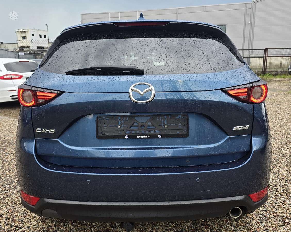 Mazda CX-5, 2.2 l., off-road / crossover