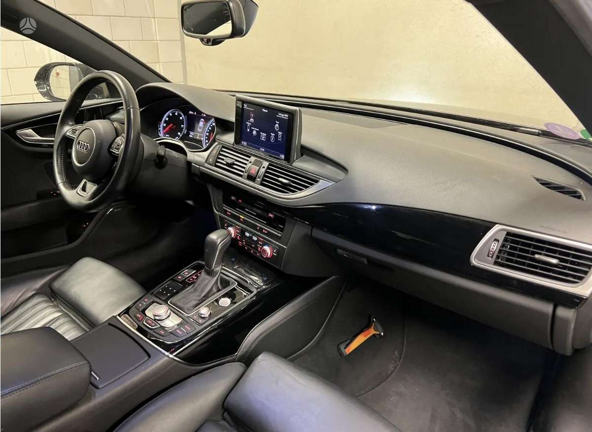 Audi A7, 1.8 l., Хэтчбек