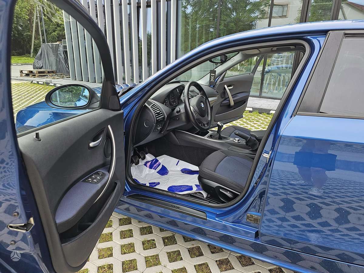 BMW 120, 2.0 l., hatchback
