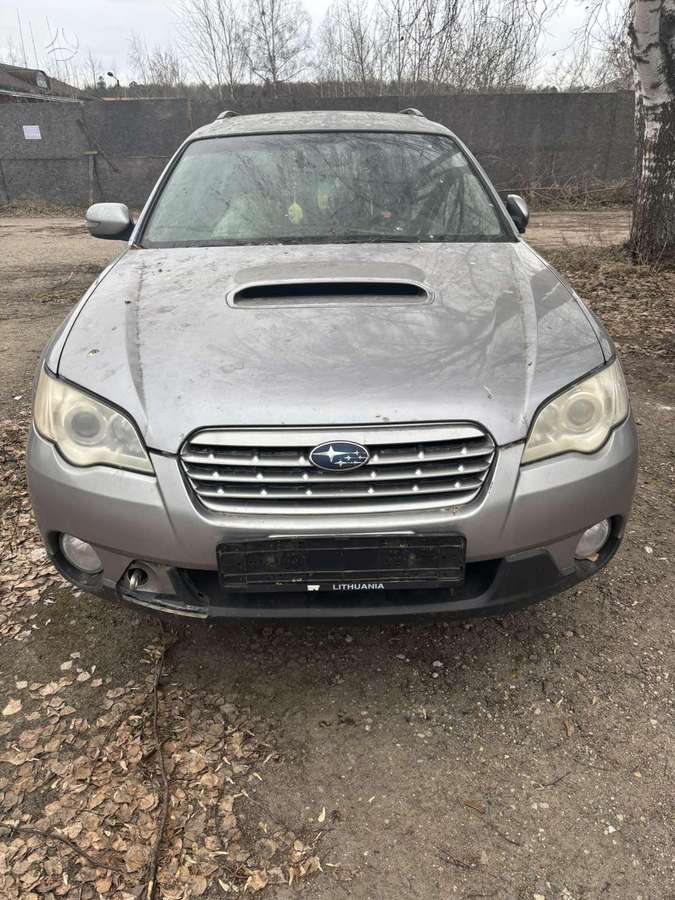 Subaru Outback, universalas