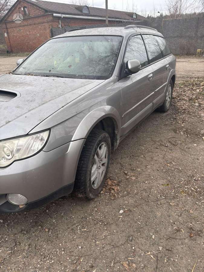 Subaru Outback, Универсал