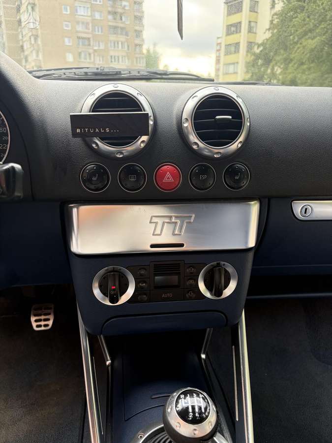Audi TT, 1.8 l., coupe