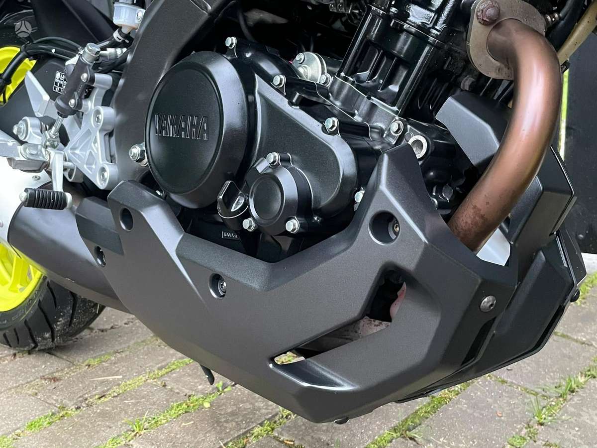 Yamaha MT 125cc, street / classic