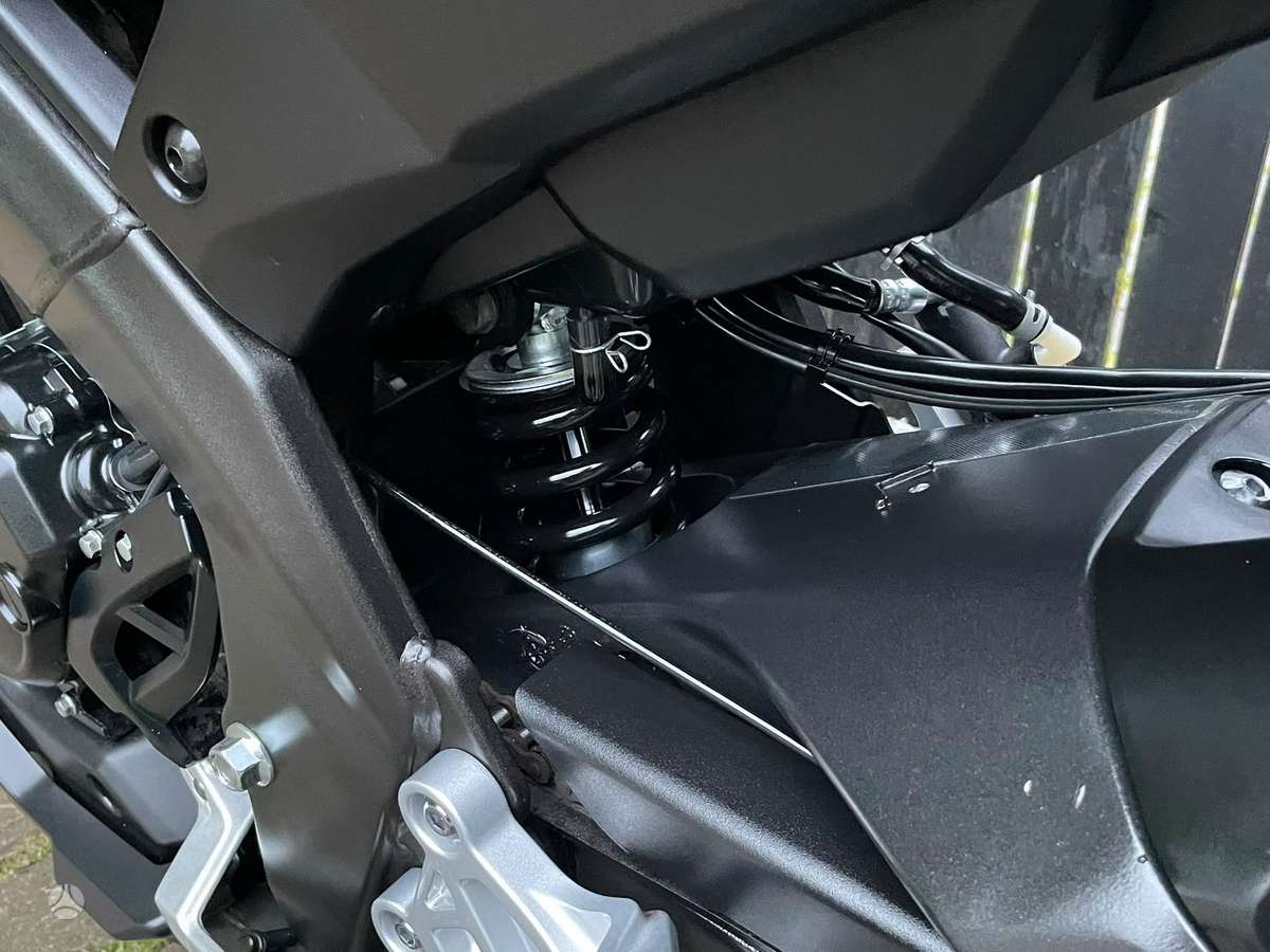 Yamaha MT 125cc, street / classic