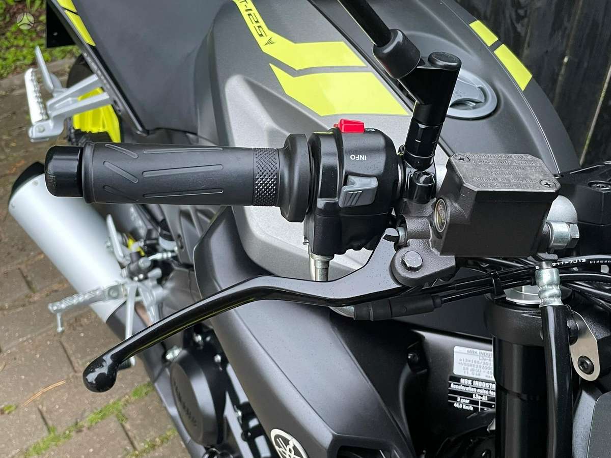 Yamaha MT 125cc, street / classic