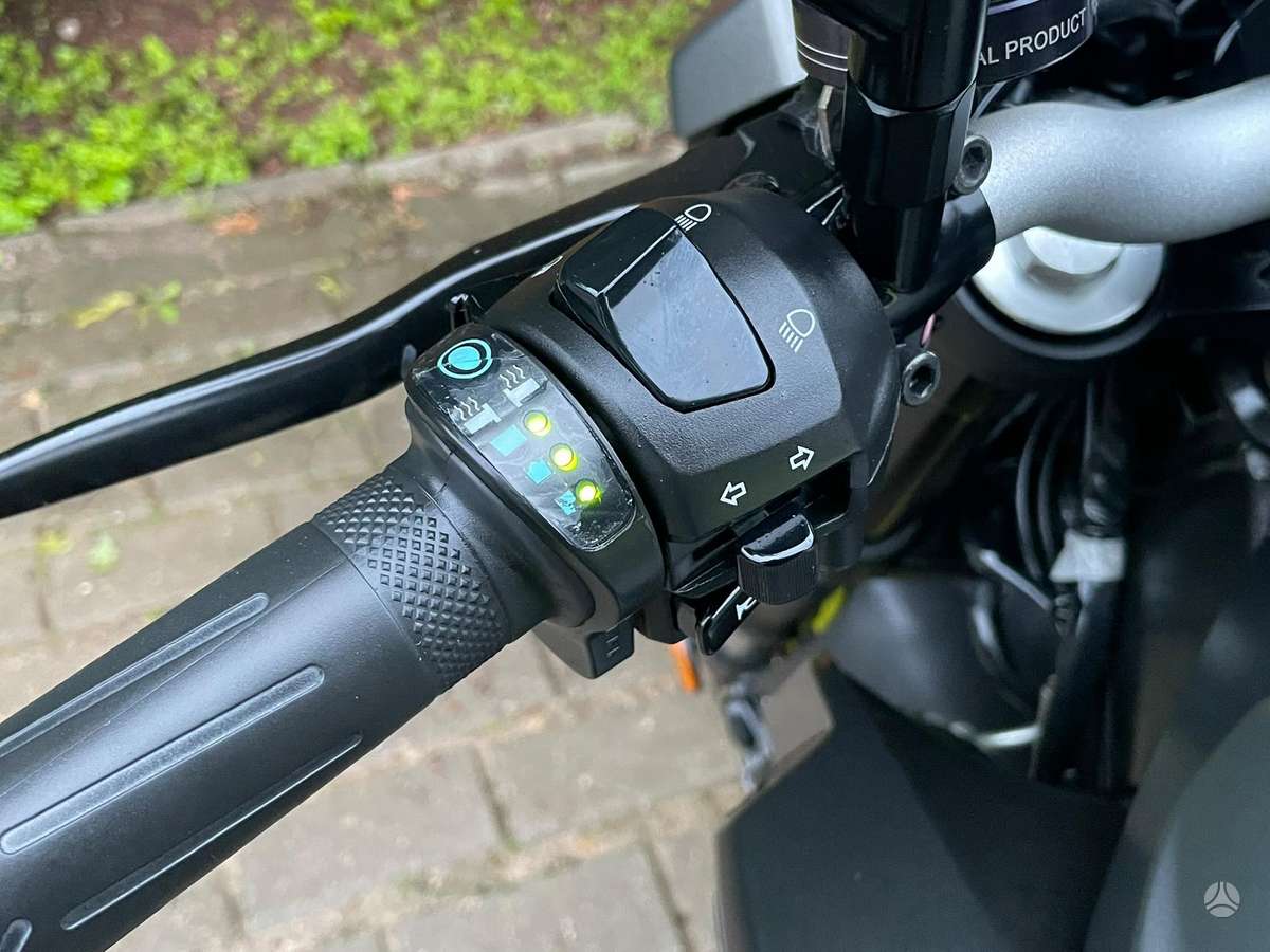 Yamaha MT 125cc, street / classic