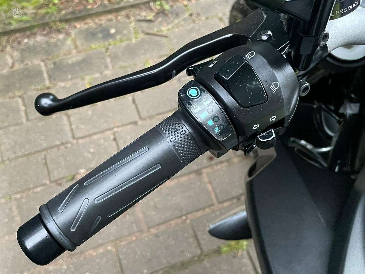 Yamaha MT 125cc, street / classic
