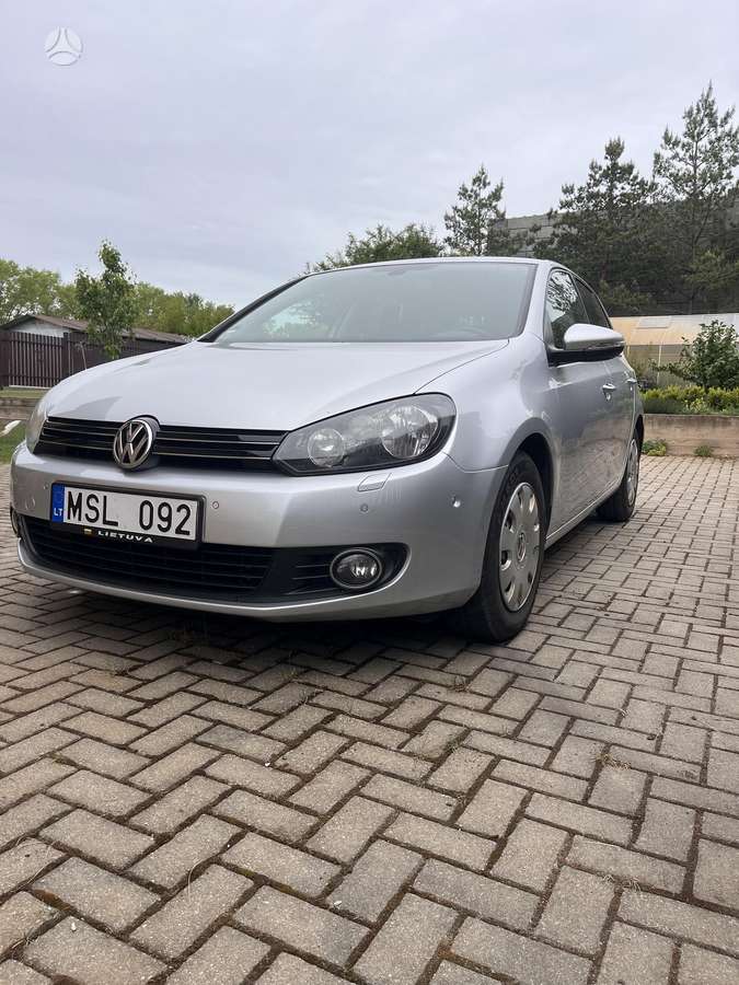 Volkswagen Golf - 3