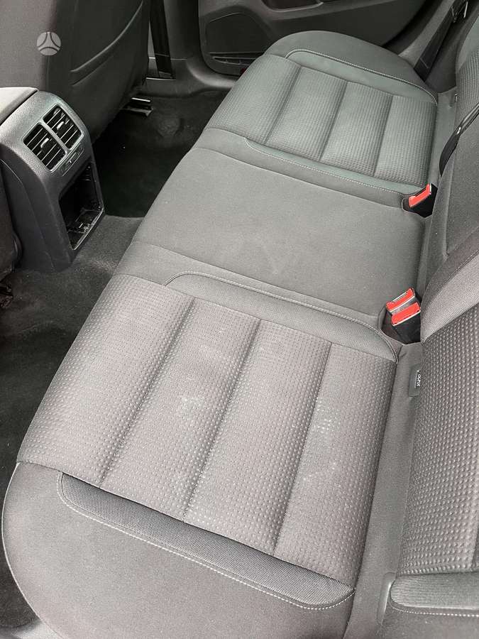 Volkswagen Golf - 7