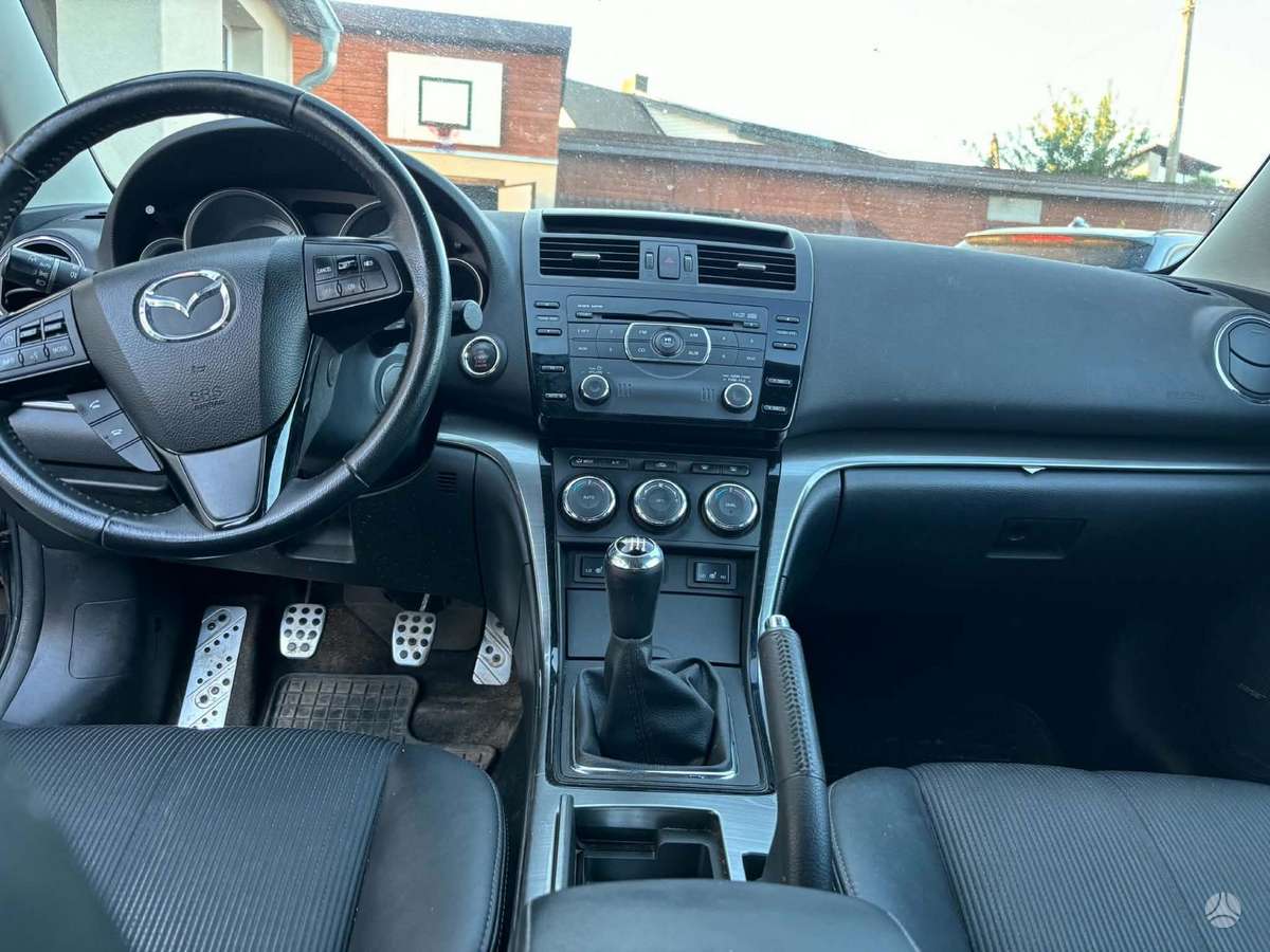 Mazda 6, 2.2 l., hatchback