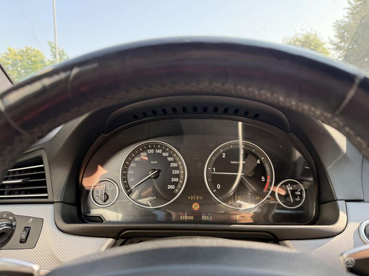 BMW 520, 2.0 l., sedanas