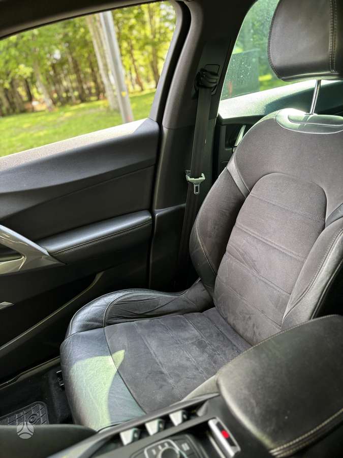 Citroen DS5, 2.0 l., hatchback