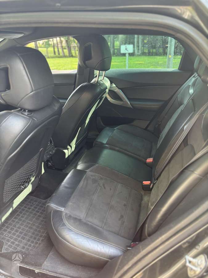 Citroen DS5, 2.0 l., hatchback