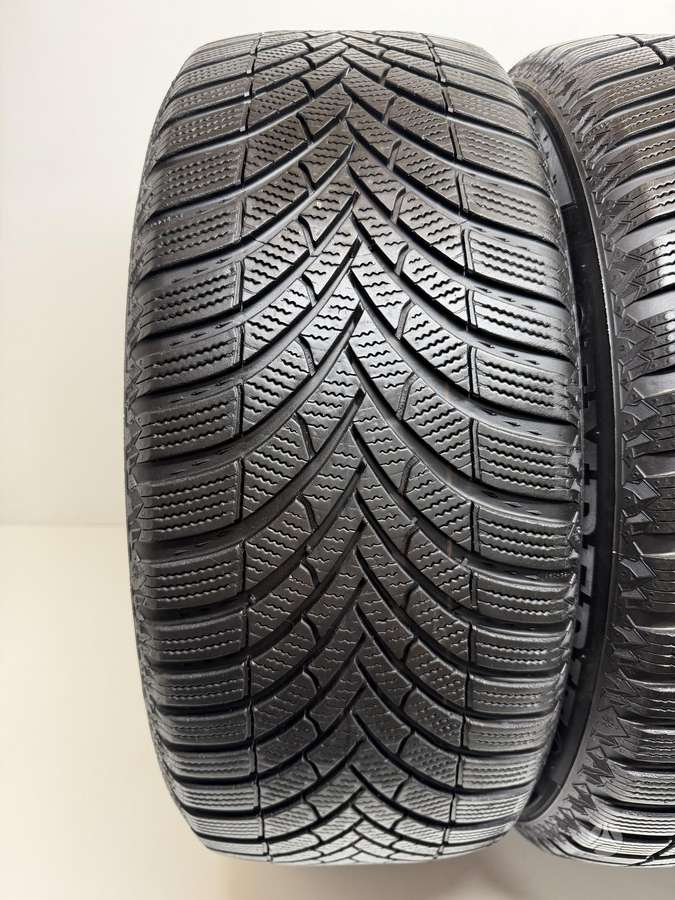 Semperit SpeedGrip 5 2022m, winter 235/55 R18