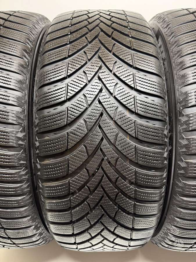 Semperit SpeedGrip 5 2022m, winter 235/55 R18