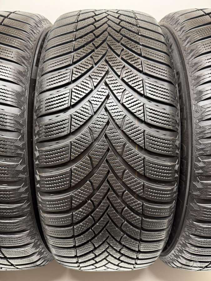 Semperit SpeedGrip 5 2022m, žieminės 235/55 R18