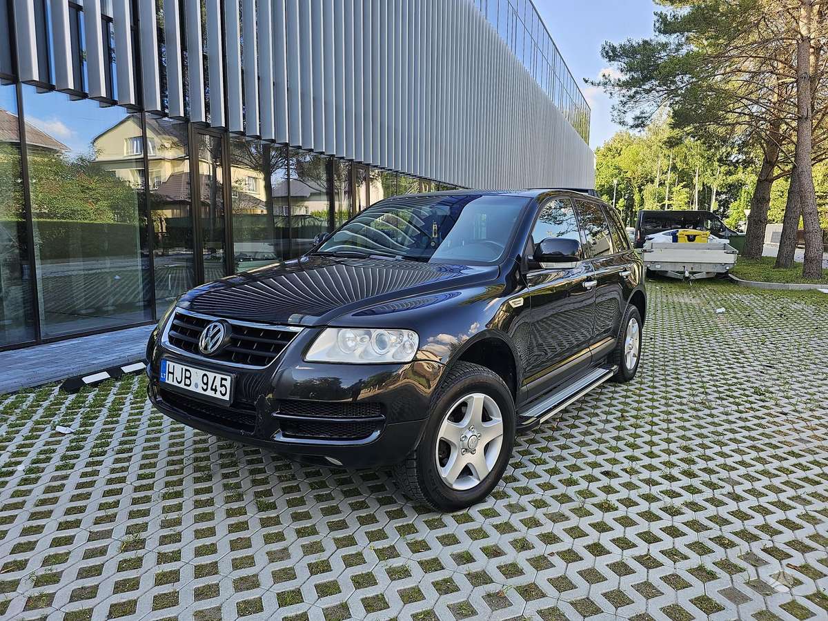Volkswagen Touareg - 2