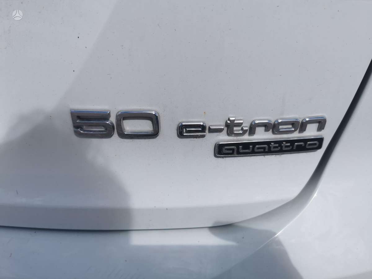 Audi Q4 e-tron, 82 kWh, off-road / crossover