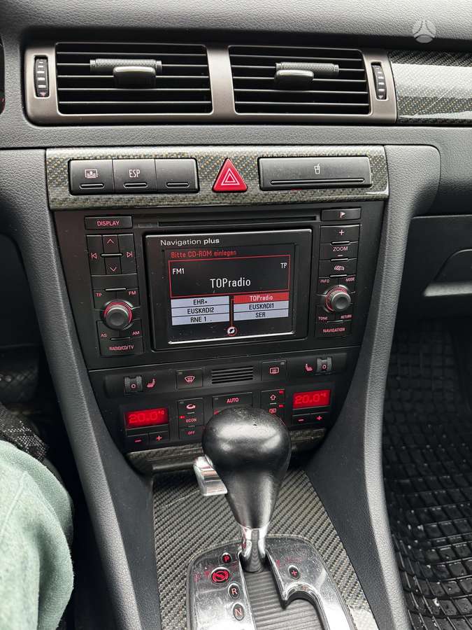 Audi S6, 4.2 l., sedanas
