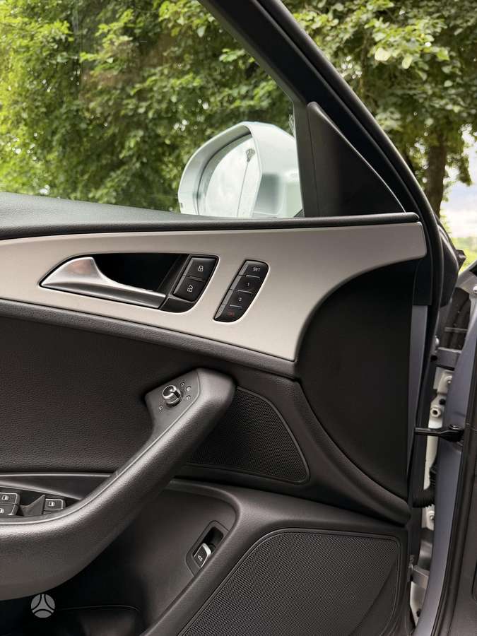 Audi A6, 3.0 l., sedanas