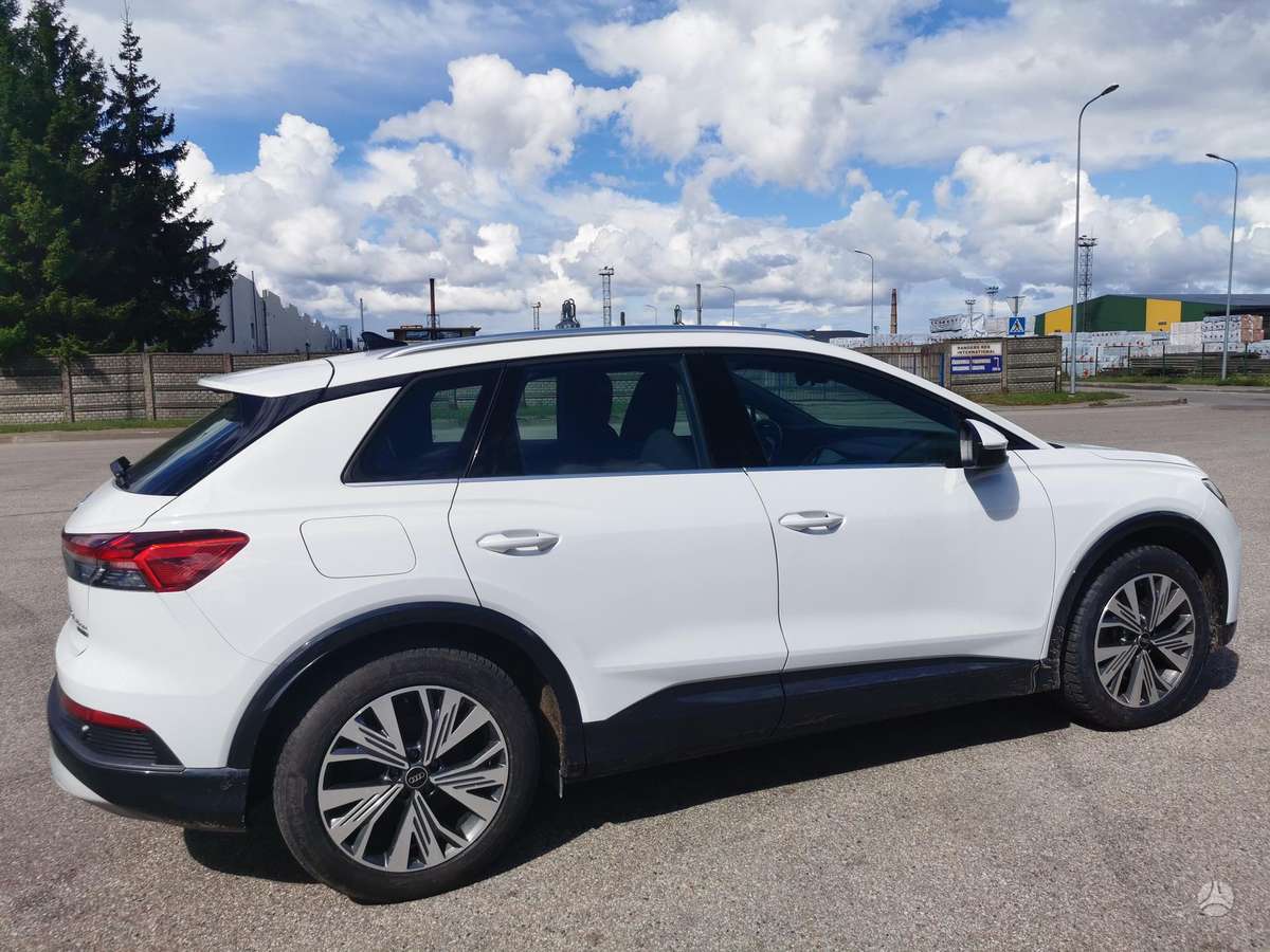 Audi Q4 e-tron, 82 kWh, off-road / crossover