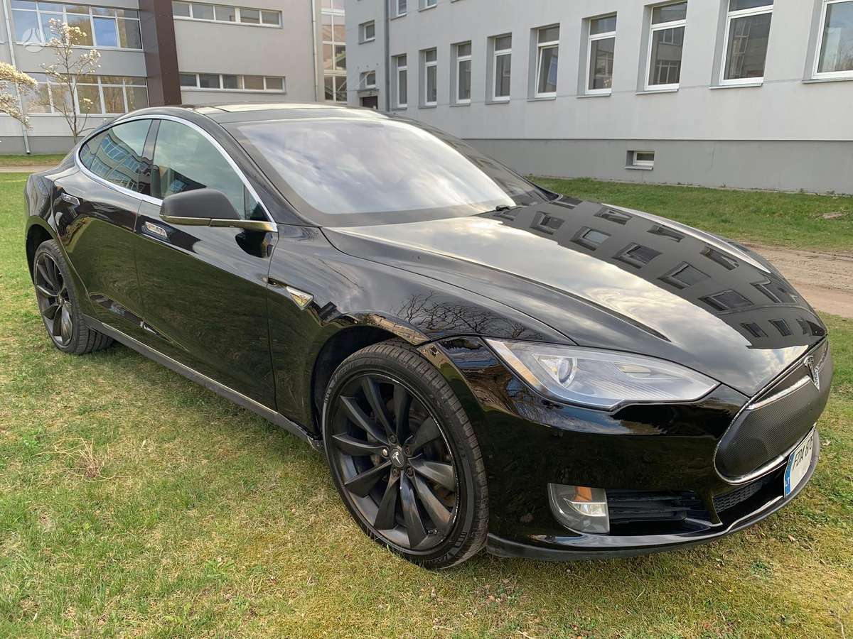 Tesla Model S, 85 кВт·ч, Седан