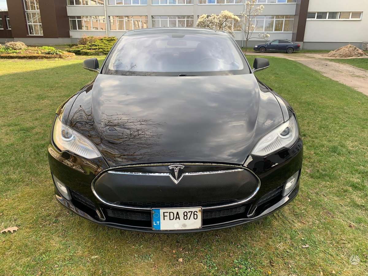 Tesla Model S, 85 кВт·ч, Седан