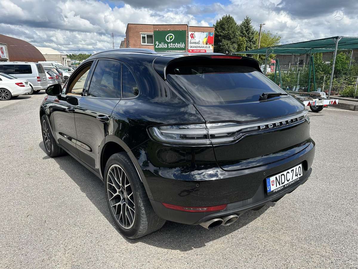 Porsche Macan - 8
