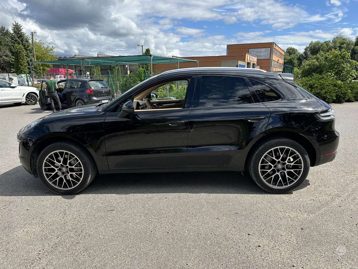 Porsche Macan - 9