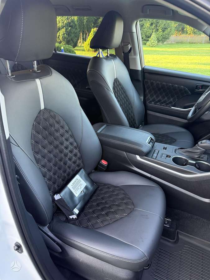 Toyota Highlander - 8