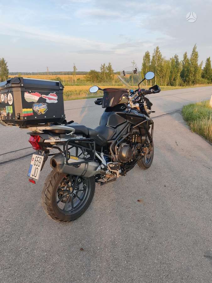 Triumph Tiger 1215cc, enduro / adventure