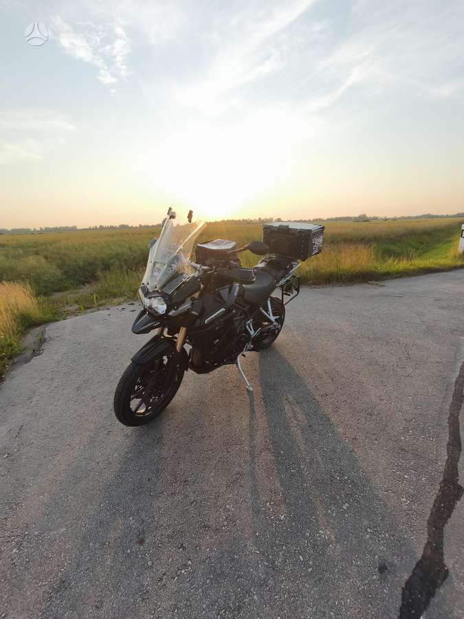 Triumph Tiger 1215cc, enduro / adventure