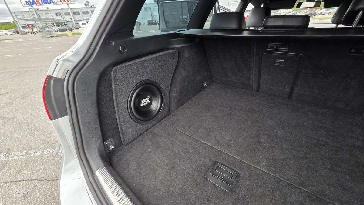 Volkswagen Passat, 2.0 l., Универсал