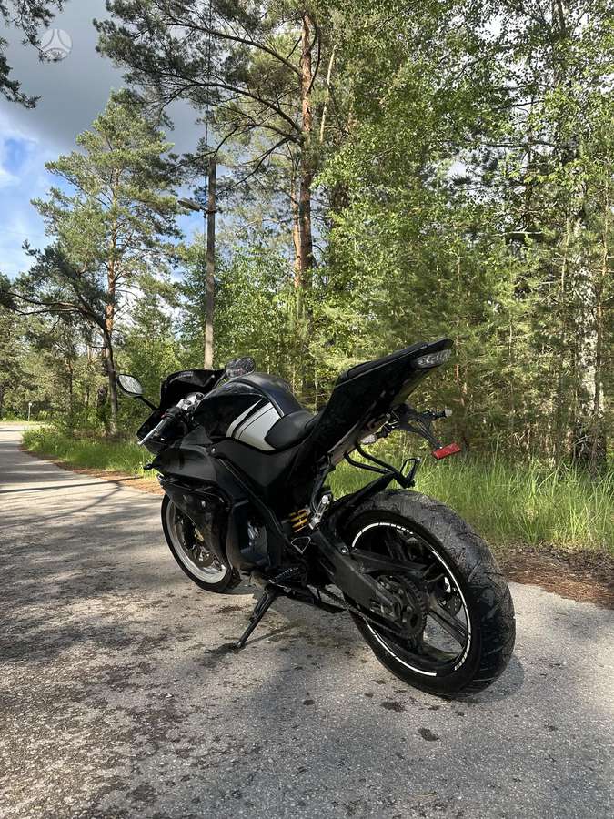 Yamaha YZF 125cc, superbikes
